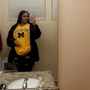 Meet your Posher, Olivia